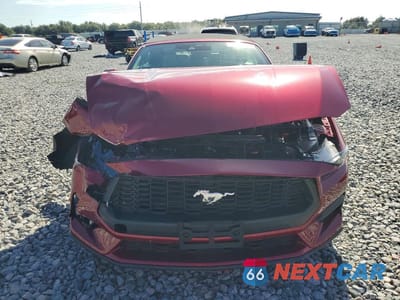 Piąte zdjęcie samochodu w środku: 2026 FORD MUSTANG BASE VIN:1FAGP8UH5T5126604 - miniatura