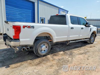 Trzecie zdjęcie samochodu z tyłu: 2018 FORD F250 SUPER DUTY VIN:1FT7W2BT4JEC38891 - miniatura