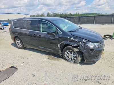 Czwarte zdjęcie samochodu z boku: 2023 CHRYSLER VOYAGER LX VIN:2C4RC1CG2PR606378 - miniatura