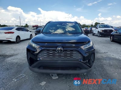 Piąte zdjęcie samochodu w środku: 2021 TOYOTA RAV4 LE VIN:2T3H1RFV9MC132233 - miniatura