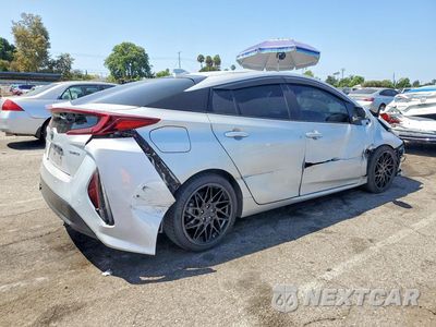 Trzecie zdjęcie samochodu z tyłu: 2021 TOYOTA PRIUS PRIME LIMITED VIN:JTDKAMFP1M3182555 - miniatura