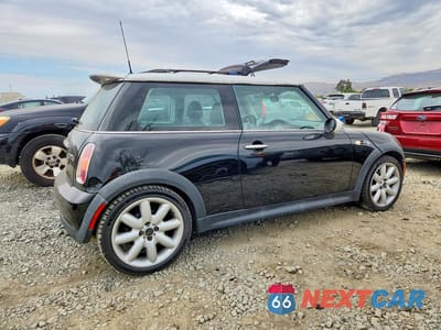 Trzecie zdjęcie samochodu z tyłu: 2003 MINI COOPER S VIN:WMWRE33433TD60732 - miniatura