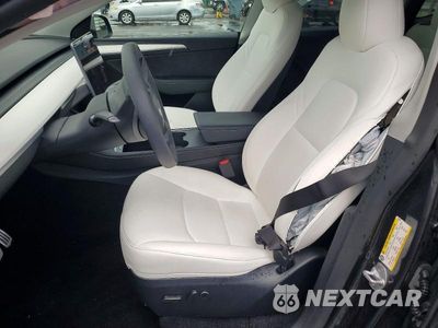 Zdjęcie 7 z 13 samochodu: 2024 TESLA MODEL Y VIN:7SAYGDEF5RF027229 - miniatura