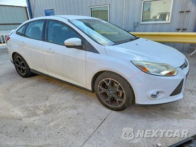 Czwarte zdjęcie samochodu z boku: 2013 FORD FOCUS VIN:1FADP3F28DL121408 - miniatura