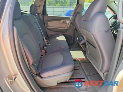 Zdjęcie 11 z 13 samochodu: 2010 CHEVROLET TRAVERSE LT VIN:1GNLVFED4AS102573 - miniatura