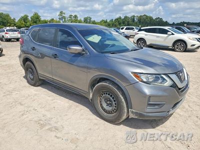 Czwarte zdjęcie samochodu z boku: 2020 NISSAN ROGUE S VIN:5N1AT2MV1LC811608 - miniatura