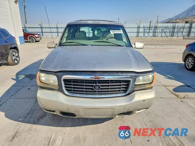 Piąte zdjęcie samochodu w środku: 2000 CADILLAC ESCALADE LUXURY VIN:1GYEK63R3YR180864 - miniatura