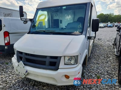 Piąte zdjęcie samochodu w środku: 2018 ISUZU NPR VIN:JALB4T170J7W02138 - miniatura