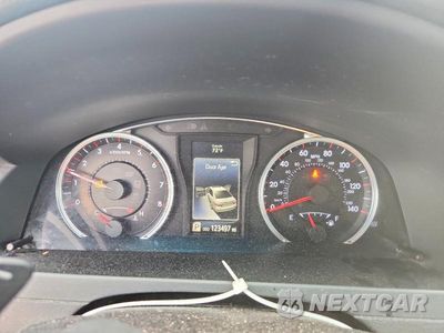 Zdjęcie 9 z 12 samochodu: 2016 TOYOTA CAMRY SE VIN:4T1BF1FK0GU553445 - miniatura