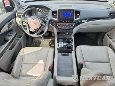 Zdjęcie 8 z 13 samochodu: 2016 HONDA PILOT TOURING VIN:5FNYF6H98GB018118 - miniatura