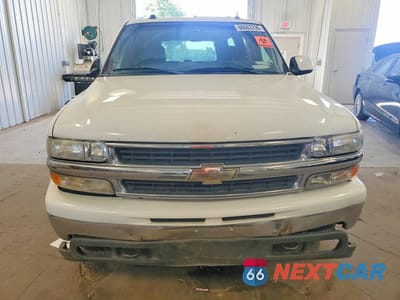 Piąte zdjęcie samochodu w środku: 2005 CHEVROLET SUBURBAN K1500 VIN:3GNFK16Z85G147466 - miniatura