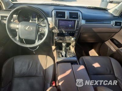 Zdjęcie 8 z 14 samochodu: 2016 LEXUS GX 460 VIN:JTJBM7FX1G5123309 - miniatura