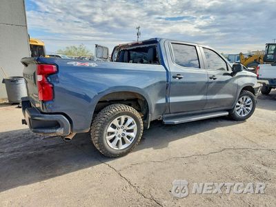 Trzecie zdjęcie samochodu z tyłu: 2022 CHEVROLET SILVERADO LTD K1500 CUSTOM VIN:1GCPYBEK2NZ119409 - miniatura