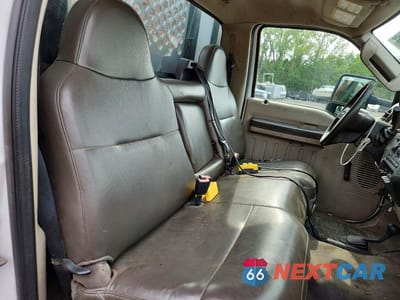 Zdjęcie 10 z 12 samochodu: 2010 FORD F350 SUPER - DELIVERY TRUCK VIN:1FDWF3HR0AEB26663 - miniatura