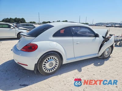 Trzecie zdjęcie samochodu z tyłu: 2016 VOLKSWAGEN BEETLE SE VIN:3VWJ07AT6GM617168 - miniatura
