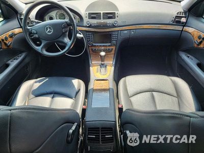 Zdjęcie 8 z 12 samochodu: 2008 MERCEDES-BENZ E 350 VIN:WDBUF56X28B292458 - miniatura
