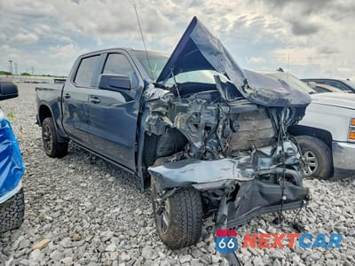 Czwarte zdjęcie samochodu z boku: 2021 CHEVROLET SILVERADO K1500 RST VIN:3GCUYEEL4MG143559 - miniatura