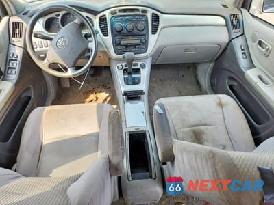 Zdjęcie 8 z 13 samochodu: 2006 TOYOTA HIGHLANDER BASE VIN:JTEHD21A960041791 - miniatura