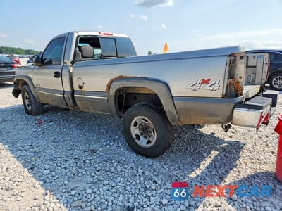 Drugie zdjęcie samochodu z przodu: 2000 CHEVROLET SILVERADO K2500 VIN:1GCGK24U8YE148431 - miniatura