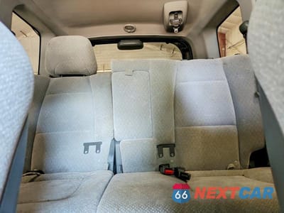 Zdjęcie 10 z 13 samochodu: 2006 HYUNDAI SANTA FE GLS VIN:KM8SC73D56U057637 - miniatura