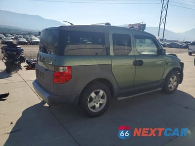 Trzecie zdjęcie samochodu z tyłu: 2004 HONDA ELEMENT EX VIN:5J6YH28654L036961 - miniatura