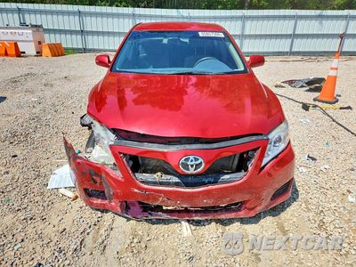 Piąte zdjęcie samochodu w środku: 2010 TOYOTA CAMRY LE VIN:4T4BF3EK6AR084534 - miniatura