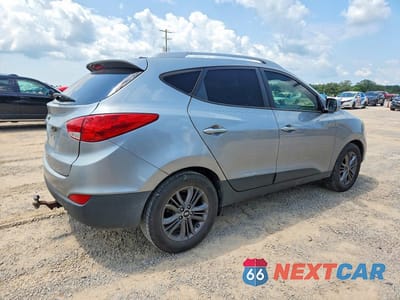 Trzecie zdjęcie samochodu z tyłu: 2015 HYUNDAI TUCSON SE VIN:KM8JU3AG3FU073429 - miniatura
