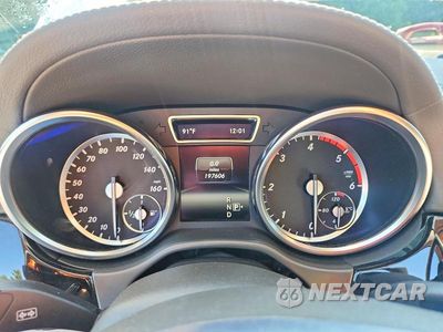 Zdjęcie 9 z 12 samochodu: 2014 MERCEDES-BENZ GL 350 BLUETEC VIN:4JGDF2EE4EA363043 - miniatura
