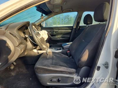 Zdjęcie 7 z 13 samochodu: 2015 NISSAN ALTIMA 2.5 S VIN:1N4AL3AP5FN907496 - miniatura