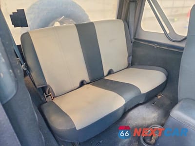 Zdjęcie 10 z 12 samochodu: 2004 JEEP WRANGLER X VIN:1J4FA39S94P798017 - miniatura
