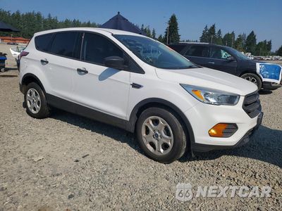 Czwarte zdjęcie samochodu z boku: 2017 FORD ESCAPE S VIN:1FMCU0F74HUB06361 - miniatura