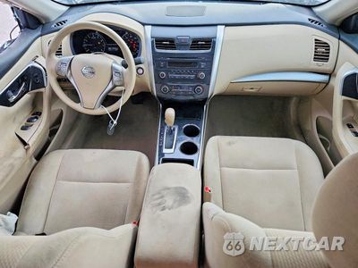 Zdjęcie 8 z 13 samochodu: 2013 NISSAN ALTIMA 2.5 VIN:1N4AL3AP3DC274456 - miniatura