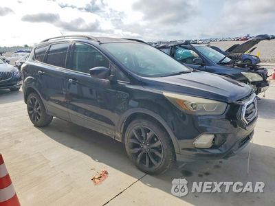 Czwarte zdjęcie samochodu z boku: 2017 FORD ESCAPE SE VIN:1FMCU0GD4HUC84095 - miniatura
