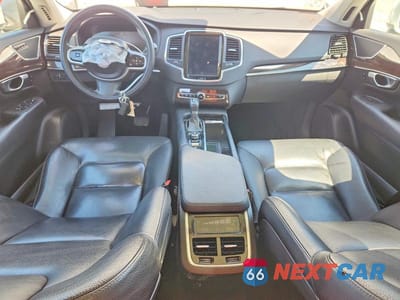 Zdjęcie 8 z 14 samochodu: 2019 VOLVO XC90 T6 MOMENTUM VIN:YV4A22PK3K1442864 - miniatura