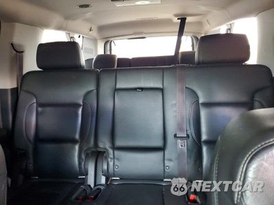 Zdjęcie 10 z 13 samochodu: 2017 CHEVROLET SUBURBAN K1500 LT VIN:1GNSKHKC2HR325627 - miniatura