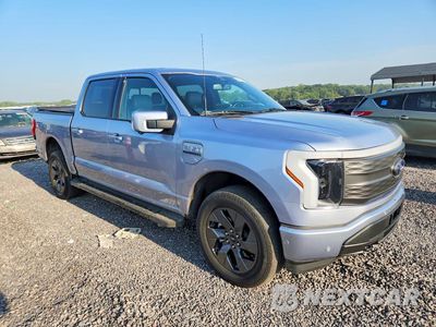 Czwarte zdjęcie samochodu z boku: 2022 FORD F150 LIGHTNING PRO VIN:1FTVW1EL8NWG16160 - miniatura