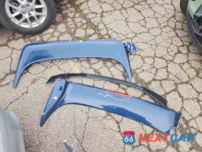 Zdjęcie 12 z 13 samochodu: 1987 FORD MUSTANG GT VIN:1FABP42E7HF234154 - miniatura