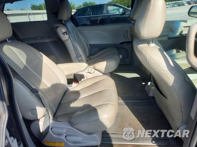 Zdjęcie 11 z 13 samochodu: 2014 TOYOTA SIENNA LE VIN:5TDKK3DC3ES513045 - miniatura
