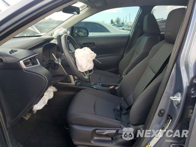 Zdjęcie 7 z 13 samochodu: 2025 TOYOTA COROLLA CROSS LE VIN:7MUCAAAG0SV136176 - miniatura