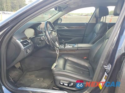 Zdjęcie 7 z 12 samochodu: 2020 BMW 740 I VIN:WBA7T2C08LGL18051 - miniatura