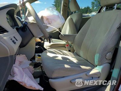 Zdjęcie 7 z 13 samochodu: 2013 TOYOTA SIENNA L 7-PASSENGER VIN:5TDZK3DC1DS316937 - miniatura