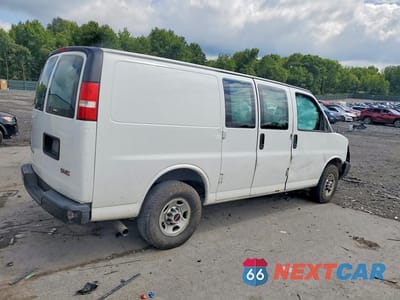 Trzecie zdjęcie samochodu z tyłu: 2017 GMC SAVANA G2500 VIN:1GTW7AFG3H1109560 - miniatura
