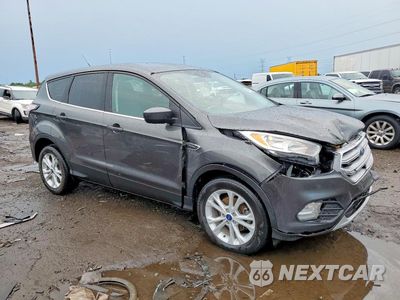 Czwarte zdjęcie samochodu z boku: 2017 FORD ESCAPE SE VIN:1FMCU0GD4HUE91702 - miniatura
