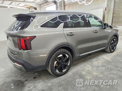 Trzecie zdjęcie samochodu z tyłu: 2025 KIA SORENTO EX VIN:KNDRHDJG9S5318238 - miniatura