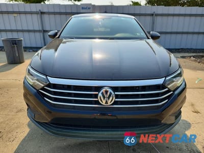 Piąte zdjęcie samochodu w środku: 2019 VOLKSWAGEN JETTA S VIN:3VWC57BU6KM060756 - miniatura