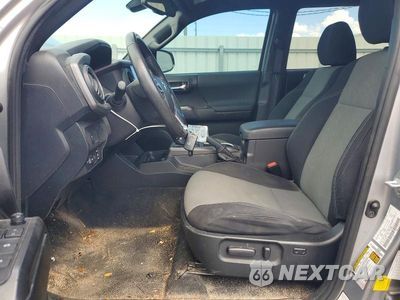 Zdjęcie 7 z 12 samochodu: 2021 TOYOTA TACOMA TRD OFF-ROAD VIN:5TFCZ5AN1MX270992 - miniatura