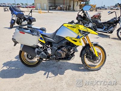2023 SUZUKI DL1050 DE JS1EF13E6P7100231 - główne zdjęcie licytacji z USA - miniatura