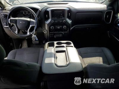 Zdjęcie 8 z 12 samochodu: 2020 CHEVROLET SILVERADO K1500 RST VIN:3GCUYEED1LG419591 - miniatura