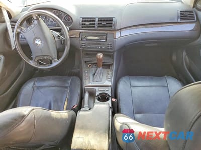 Zdjęcie 8 z 12 samochodu: 2002 BMW 3ER I VIN:WBAEV53472KM24220 - miniatura