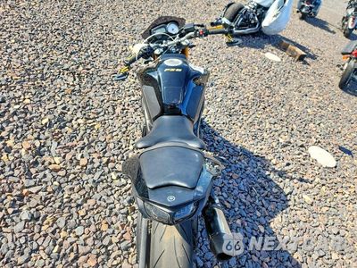 Zdjęcie 6 z 9 samochodu: 2011 YAMAHA FZ8 N VIN:JYARN27E1BA000121 - miniatura
